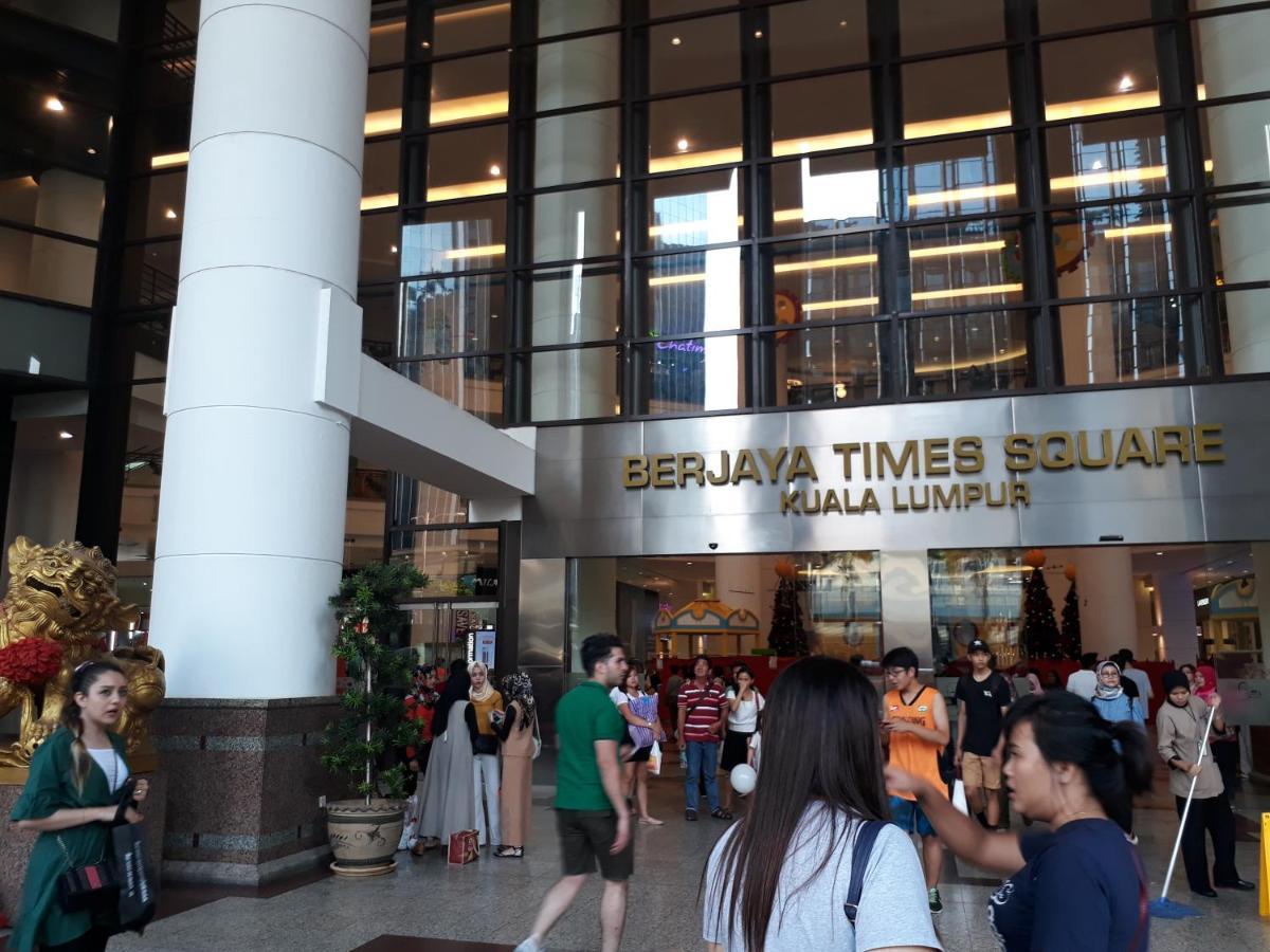 Raymond Suites At Berjaya Times Square Kuala Lumpur Zewnętrze zdjęcie