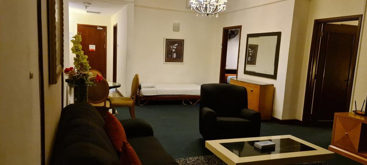 Raymond Suites At Berjaya Times Square Kuala Lumpur Zewnętrze zdjęcie