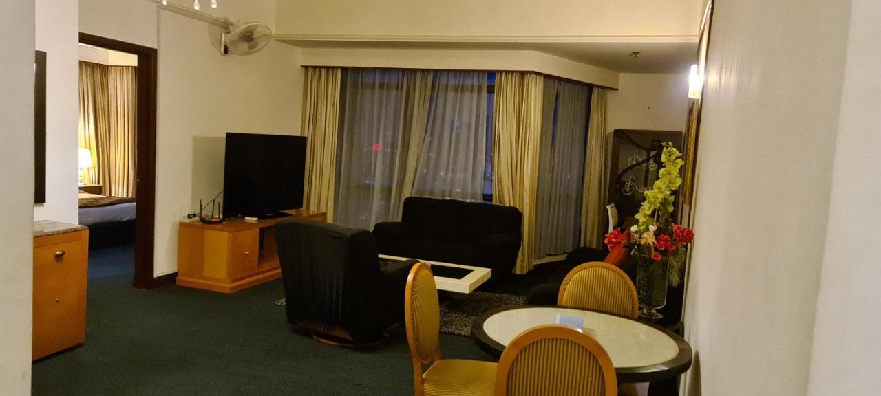 Raymond Suites At Berjaya Times Square Kuala Lumpur Zewnętrze zdjęcie